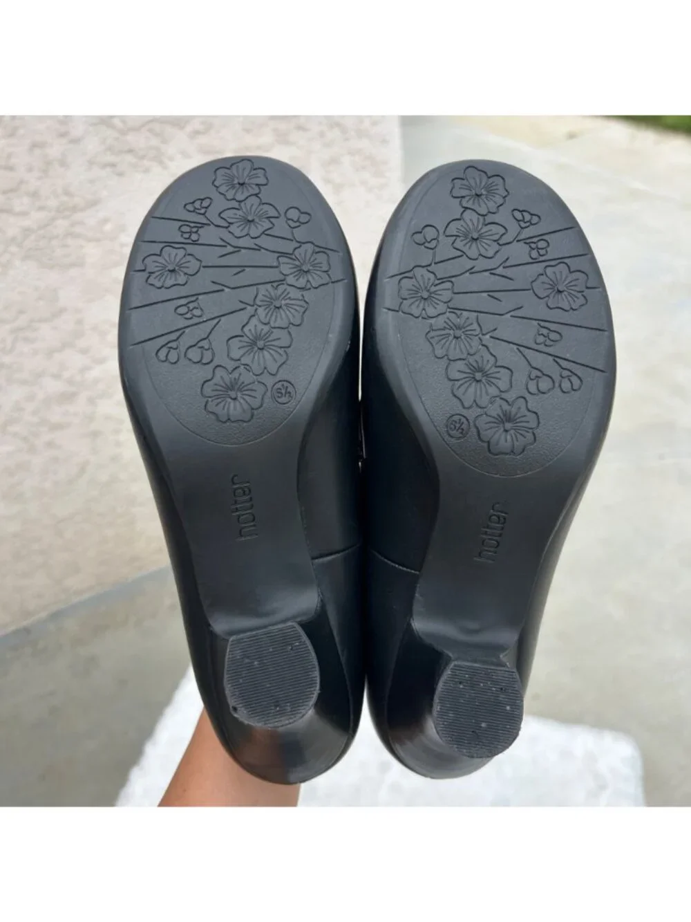 hotter classic black